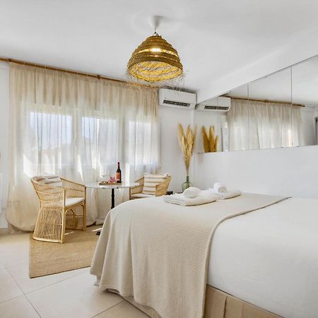 Shiny Studio With Pool & Carihuela Beach At 500M Torremolinos Dış mekan fotoğraf